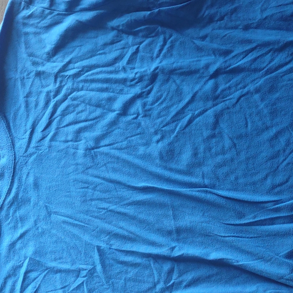 Men's 2XL blue shirt